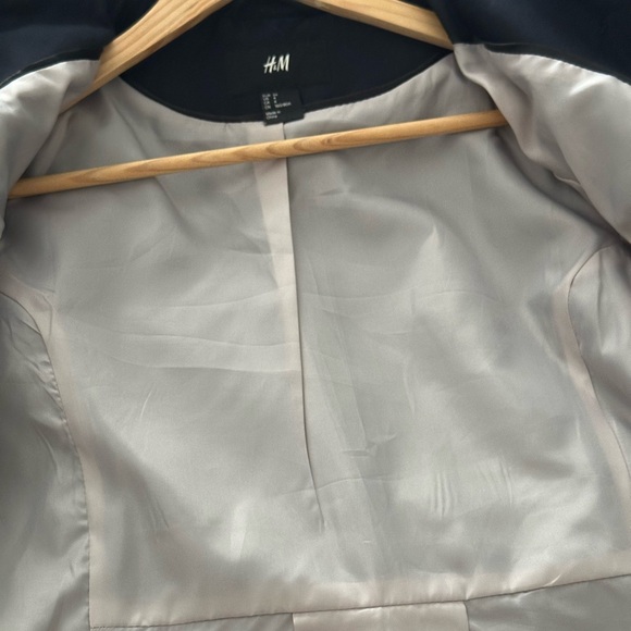 H&M Coat, 4 - Picture 7 of 10